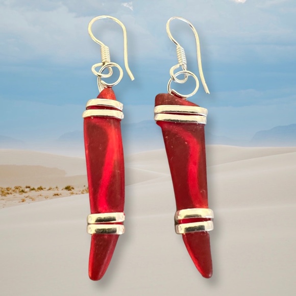 Red and White  Pompano Beach Glass Freeform Pierced Earrings - Picture 2 of 4